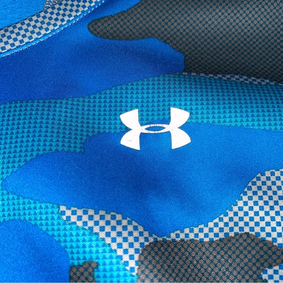 Under Armour Blue Camo Workout Top - Picture 7 of 12